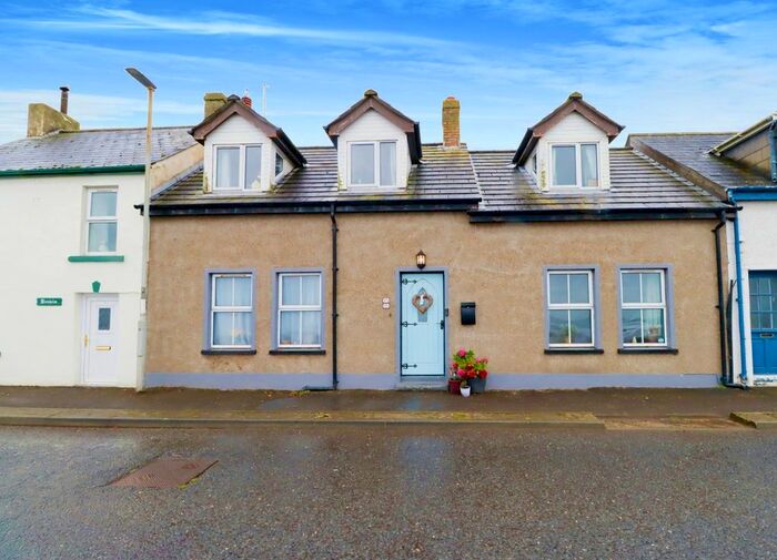 3 Bedroom Cottage For Sale In - Harbour Road, Ballyhalbert, Newtownards, County Down, BT22