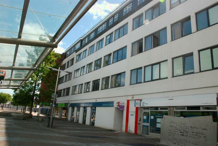 2 Bedroom Flat To Rent In Arundel Street, Portsmouth, PO1