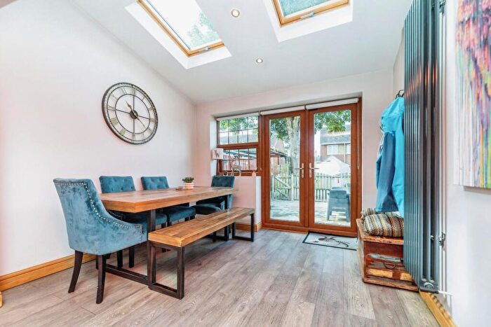 2 Bedroom Cottage For Sale In The Square, Harley, Rotherham, S62