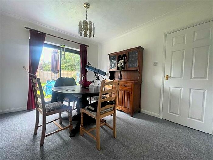 4 Bedroom Detached House For Sale In Warrilow Close, Worle, Weston Super Mare, BS22