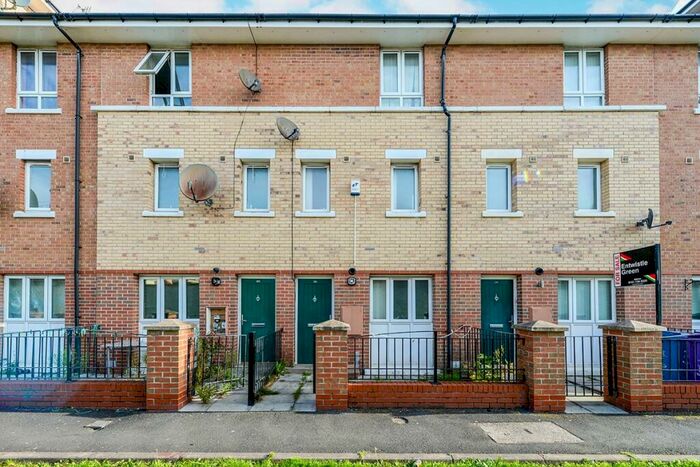 3 Bedroom House To Rent In Golders Green, Liverpool, L7