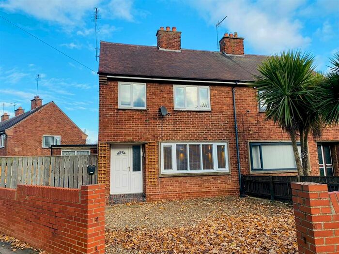 3 Bedroom Semi-Detached House To Rent In Rolston Road, Hornsea HU18