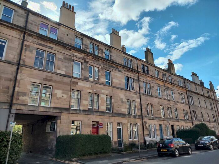 1 Bedroom Flat To Rent In Montgomery Street, Edinburgh, Midlothian, EH7