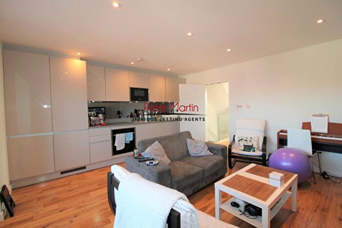 2 Bedroom Flat To Rent In Finchley Road, Temple Fortune, NW11
