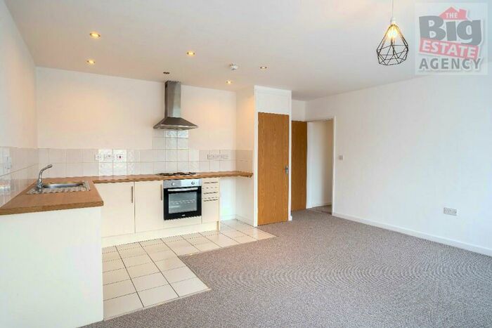 1 Bedroom Flat To Rent In High Street, Mold, Flintshire, Clwyd, CH7