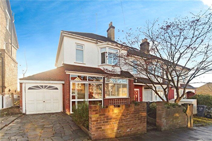 3 Bedroom Semi Detached House For Sale In Auckland Hill, London, SE27