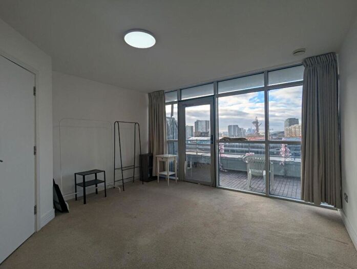 2 Bedroom Flat To Rent In Gerry Raffles Square, London, E15