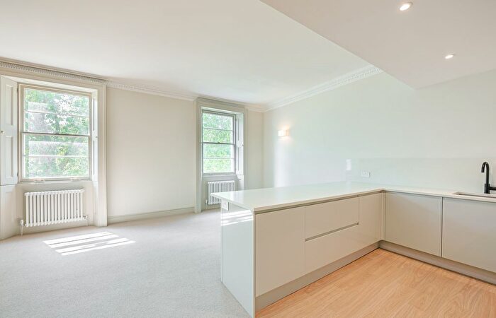 1 Bedroom Flat To Rent In St Georges Square, London, SW1V