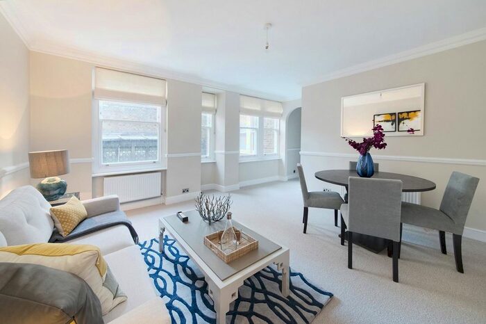 1 Bedroom Flat To Rent In Lees Place, Mayfair, W1K