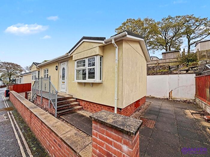 2 Bedroom Park Home For Sale In Glenfield Close, Plymouth, PL6