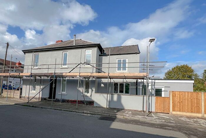 3 Bedroom Semi-Detached House To Rent In Park Street, Nottingham, NG17