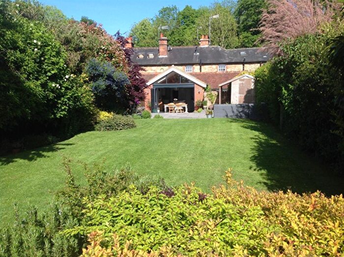 2 Bedroom Terraced House For Sale In Riding Lane, Hildenborough, TN11