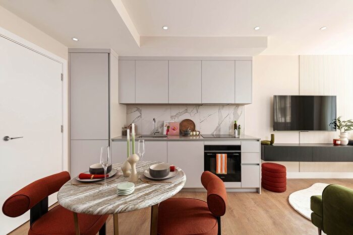 Flat For Sale In Kennington Oval, London, SE11