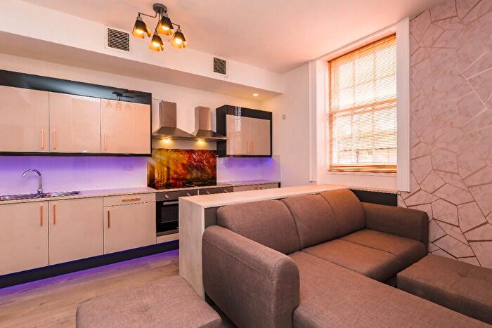 6 Bedroom Apartment To Rent In Leazes Terrace, Newcastle Upon Tyne, NE1