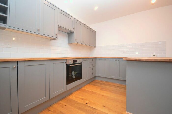 2 Bedroom Flat To Rent In Plain Road, Folkestone, CT20