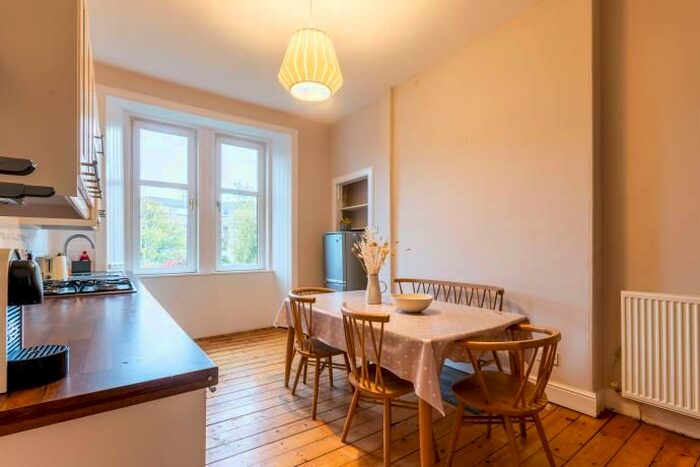 1 Bedroom Flat To Rent In Comiston Gardens, Edinburgh, EH10