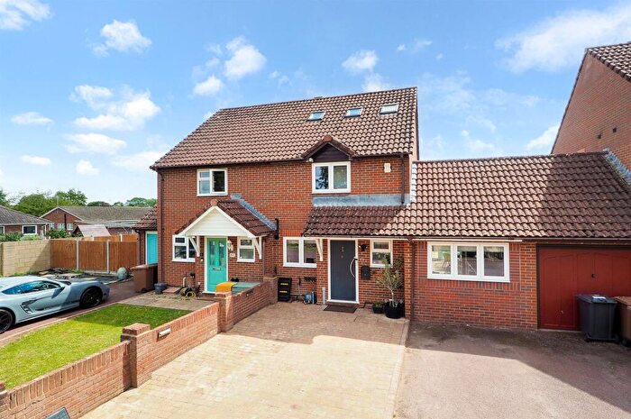 3 Bedroom Semi-Detached House For Sale In Brackenbury, Andover, SP10