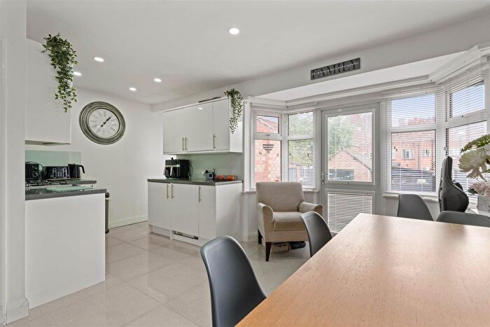 3 Bedroom End Terrace House For Sale In Lichfield Road, Coventry, CV3