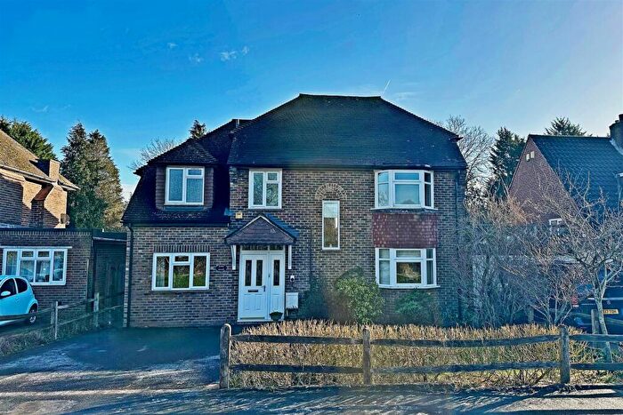 4 Bedroom Detached House For Sale In London Road South, Merstham, RH1