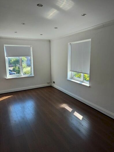 1 Bedroom Flat To Rent In Sparkbridge, Laindon, Basildon, SS15