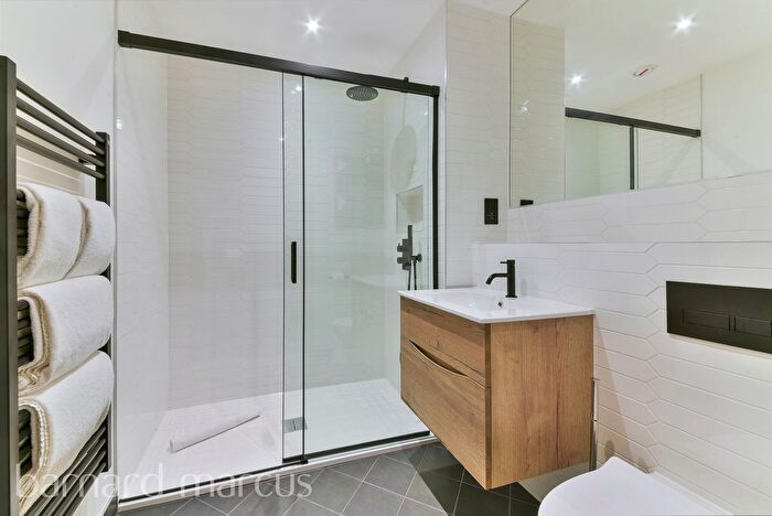 2 Bedroom Flat For Sale In Abbey Wall, Station Road, London, SW19