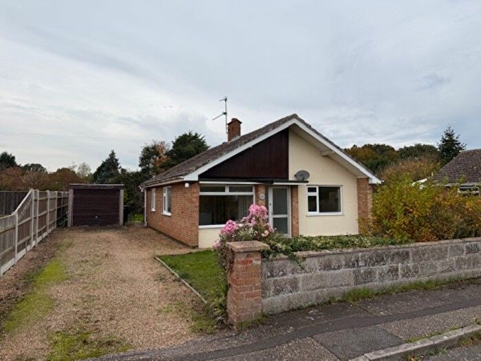 3 Bedroom Bungalow For Sale In Willow Close, Wortwell, Harleston, Norfolk, IP20