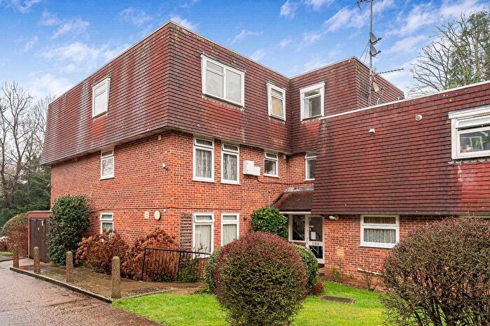 2 Bedroom Flat For Sale In Royston Grove, Pinner, HA5