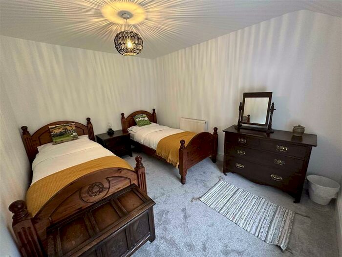2 Bedroom Cottage For Sale In Castle Terrace, Dolwyddelan, LL25