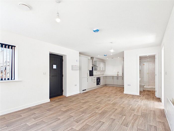 2 Bedroom Flat To Rent In Phoenix Court, Hawkins Road, Colchester, CO2