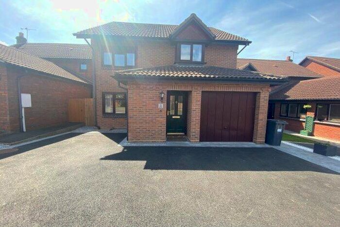 4 Bedroom Property To Rent In Saxon Meadows, Leamington Spa, CV32