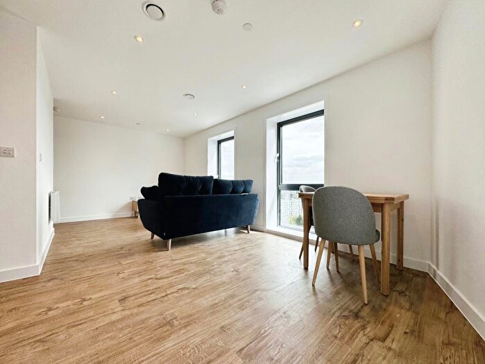 1 Bedroom Apartment To Rent In Phoenix, Saxton Lane, Leeds, LS9