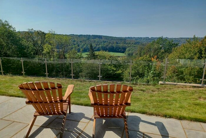 4 Bedroom House To Rent In Bedroom Detached House In Woldingham, CR3