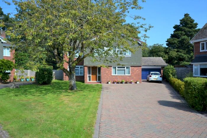 5 Bedroom Detached House For Sale In Millstream Close, Goostrey, CW4