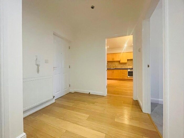 2 Bedroom Apartment To Rent In Hastings Court, Bawtry Road, S66