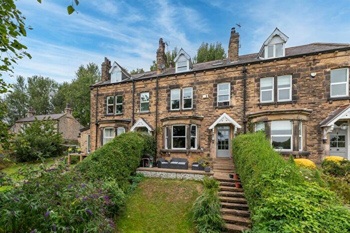 5 Bedroom Terraced House For Sale In Crag Vale, Huby, LS17