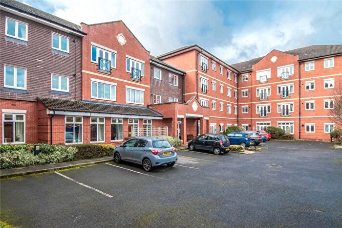 2 Bedroom Apartment For Sale In Burcot Lane, Bromsgrove, Worcestershire, B60