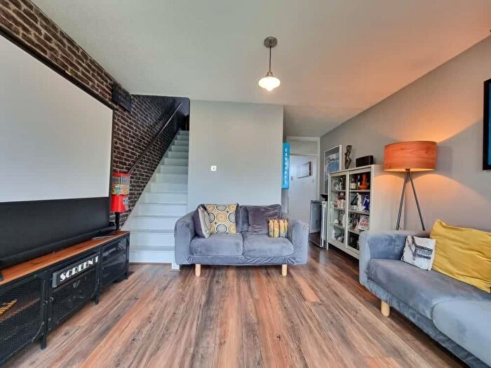 2 Bedroom Property For Sale In Cameron Road, Seven Kings, IG3