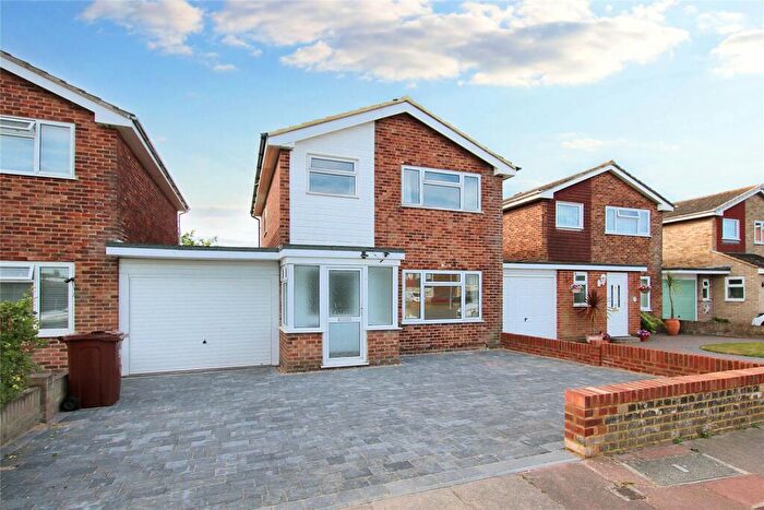 3 Bedroom Link Detached House To Rent In Fraser Avenue, Langney Point, Eastbourne, East Sussex, BN23