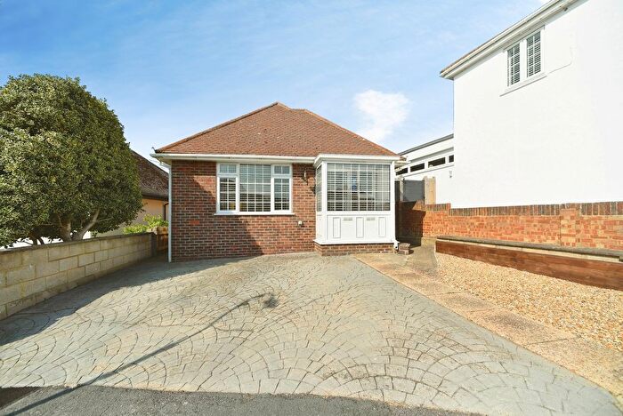 2 Bedroom Bungalow For Sale In Lenham Road East, Rottingdean, Brighton, East Sussex, BN2