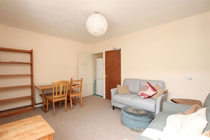 4 Bedroom House To Rent In Lansdown View, Twerton, Bath, BA2