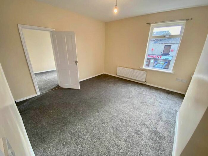 2 Bedroom Property To Rent In Towngate, Mapplewell, Barnsley, S75