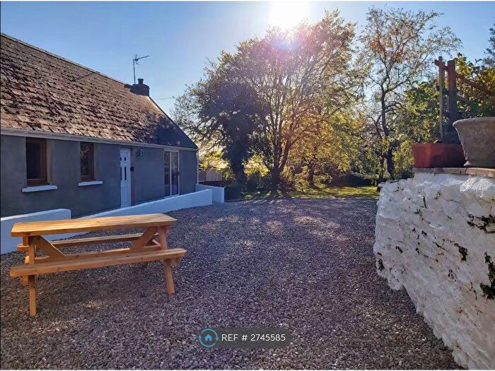 2 Bedroom Bungalow To Rent In Lawrenny, Kilgetty, SA68