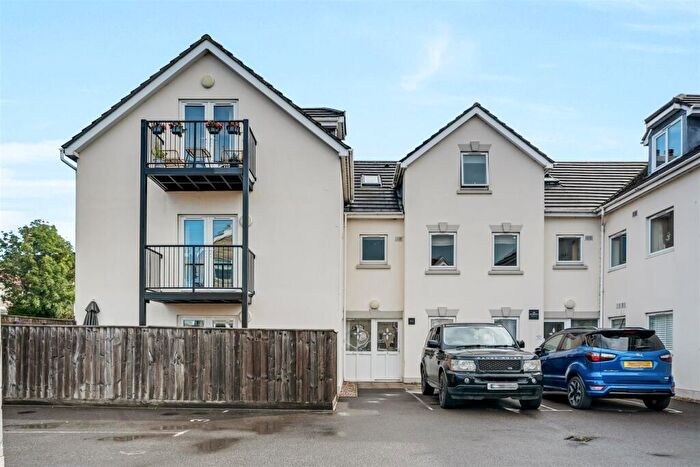 3 Bedroom Apartment For Sale In The Mulberrys, Victoria Avenue, Swanage, BH19