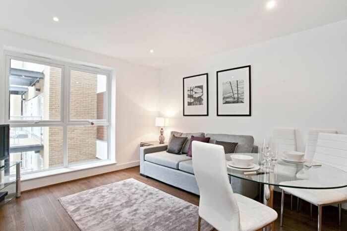 1 Bedroom Flat For Sale In Bromyard Avenue, London, W3