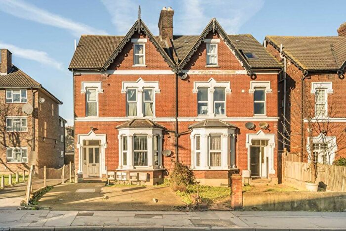 1 Bedroom Flat To Rent In Brigstock Road, Thornton Heath, CR7