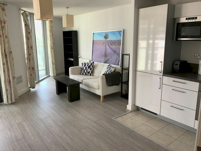 1 Bedroom Flat To Rent In Da Vinci Torre, Renaissance, SE13