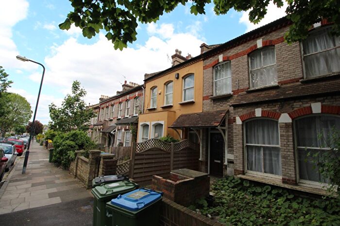 1 Bedroom Flat To Rent In Wrottesley Road, Plumstead, SE18