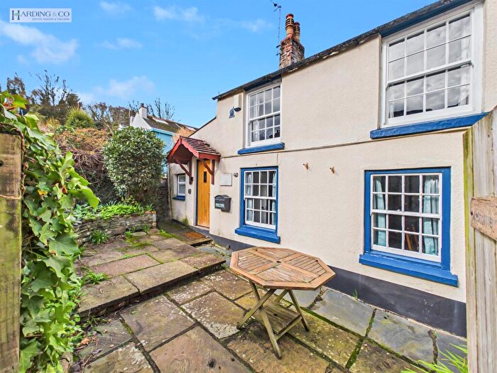 2 Bedroom Cottage For Sale In Irsha Street, Appledore, EX39