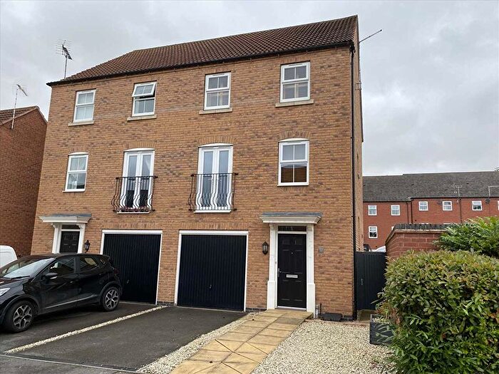 3 Bedroom Semi-Detached House To Rent In Montrose Grove, Greylees, Sleaford, NG34