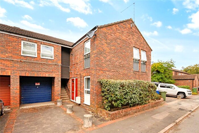 2 Bedroom Maisonette For Sale In Jevington, Birch Hill, Bracknell, RG12